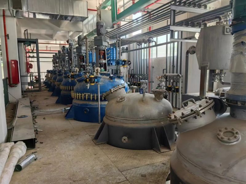 不銹鋼及搪瓷反應釜安裝完成